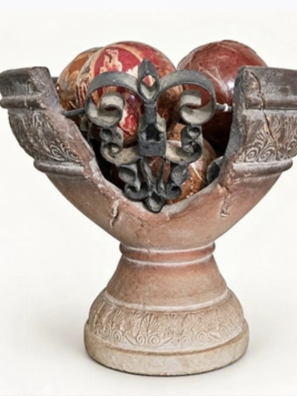 Stunning Vintage Frontgate Fleur De lis Hose Pot Composite Stone Planter